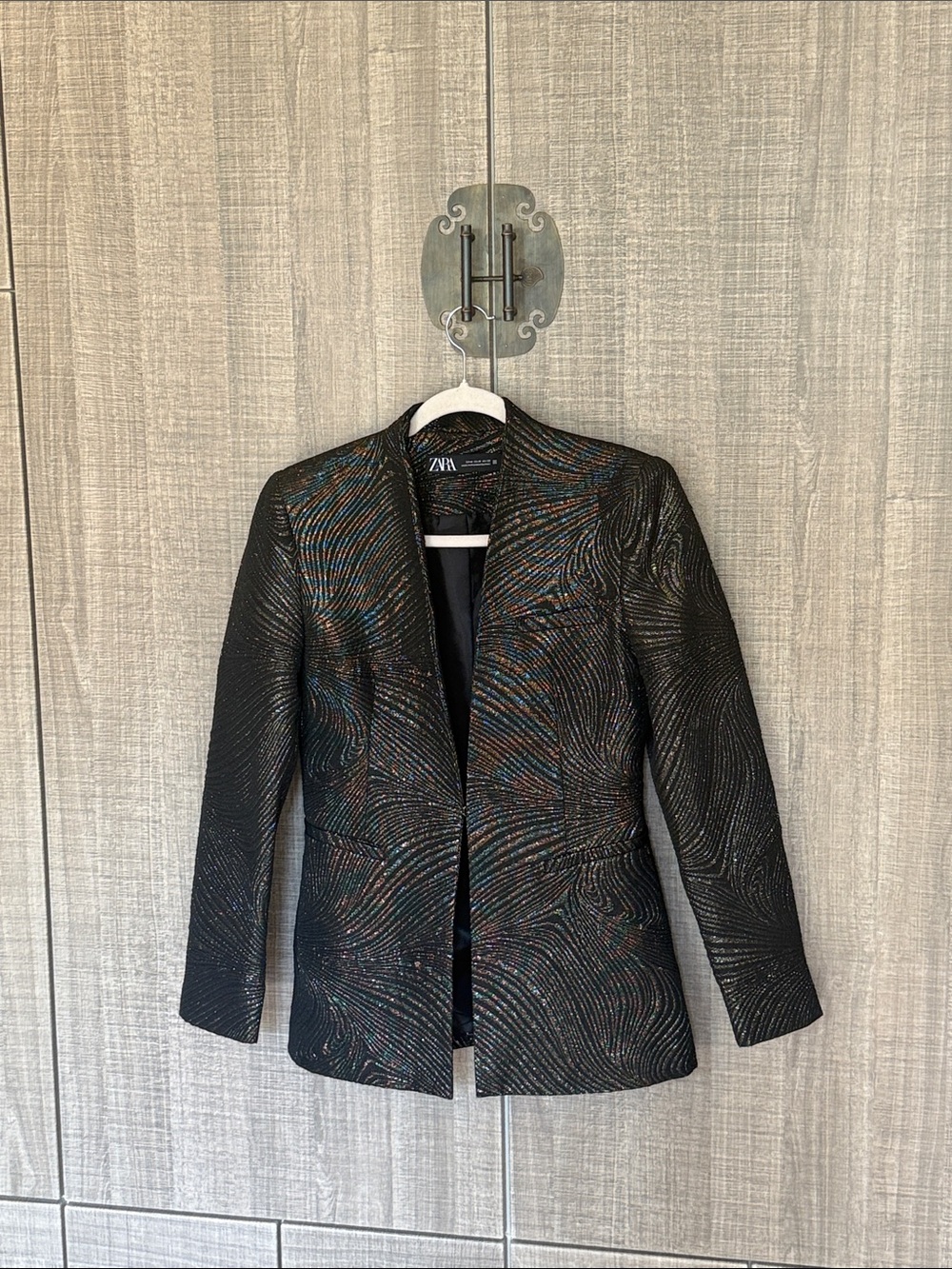 Zara Festive Days Metallic‎ Black And Gold Jacquard Lapelless Blazer.